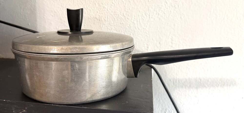 Vintage Wear-Ever Aluminum 2 Qt Sauce Pan with Egg Poacher Insert